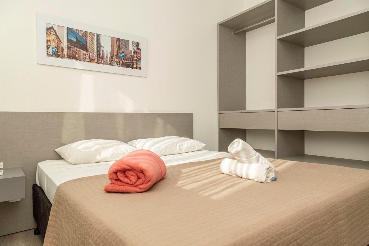 Punta Blu: Luxury Beachfront Condo with Pool and 24/7 Security Bombinhas Exterior photo